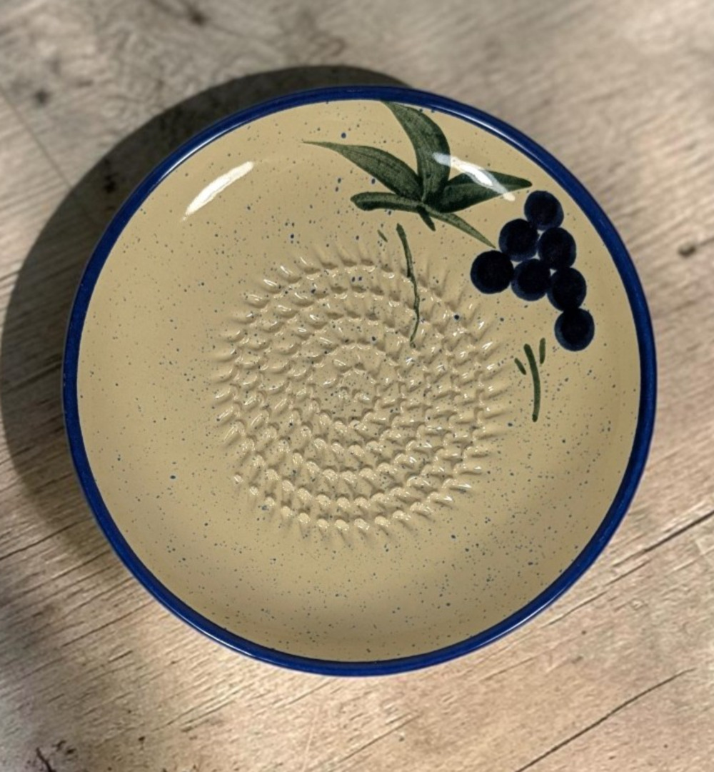 Claytan Garlic Grater Plate 5 1/4" Ceramic Tan Blue Grapes Zester France